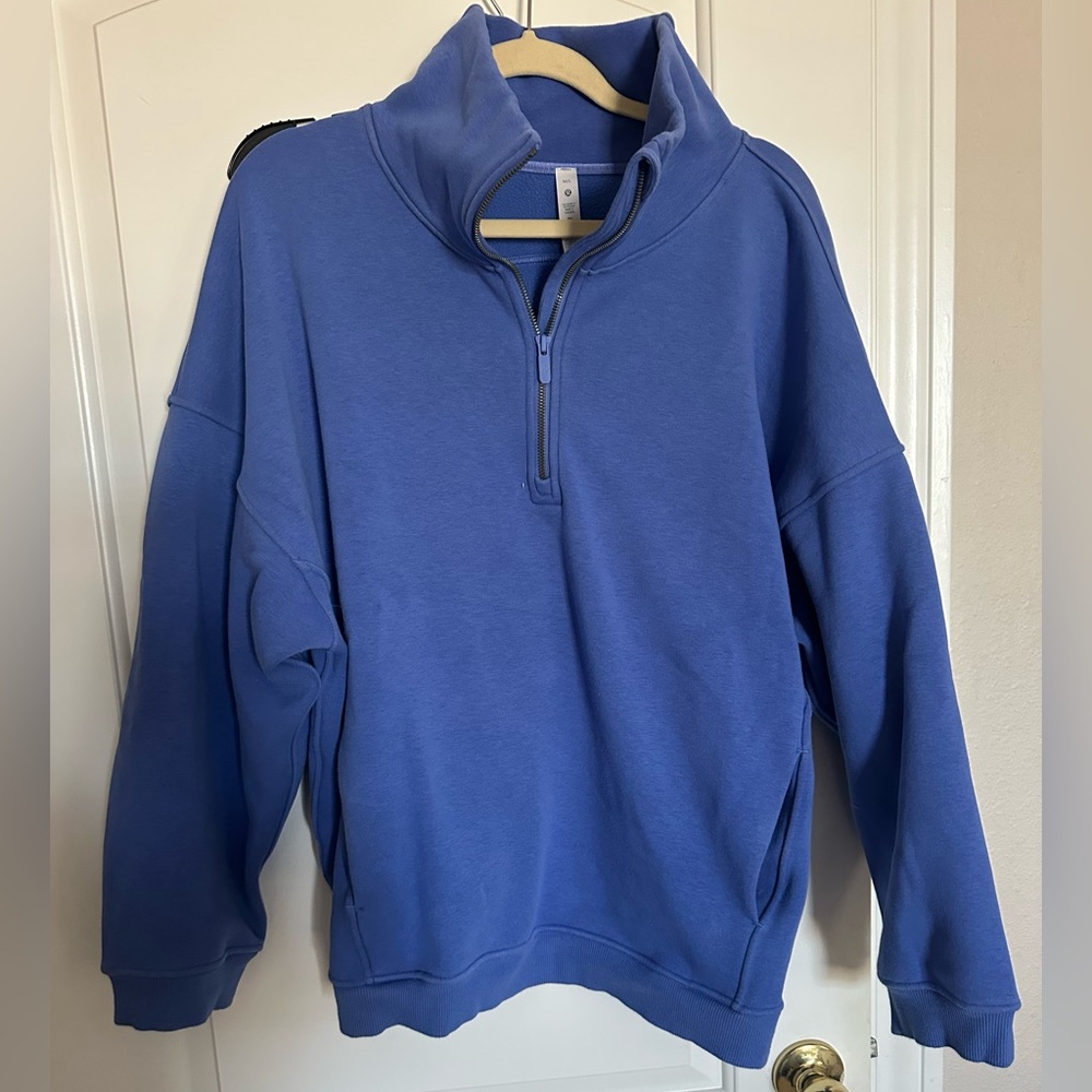 Like new lululemon oversized blue hoodie M/L